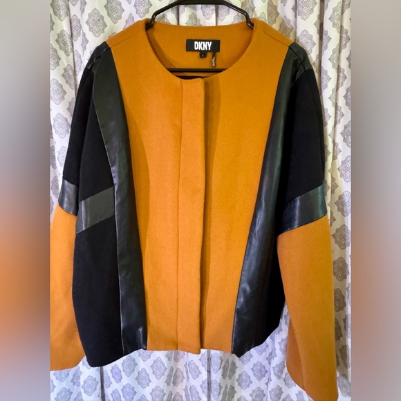 DKNY Colorblock Faux Leather Jacket – Size L - Picture 7 of 7
